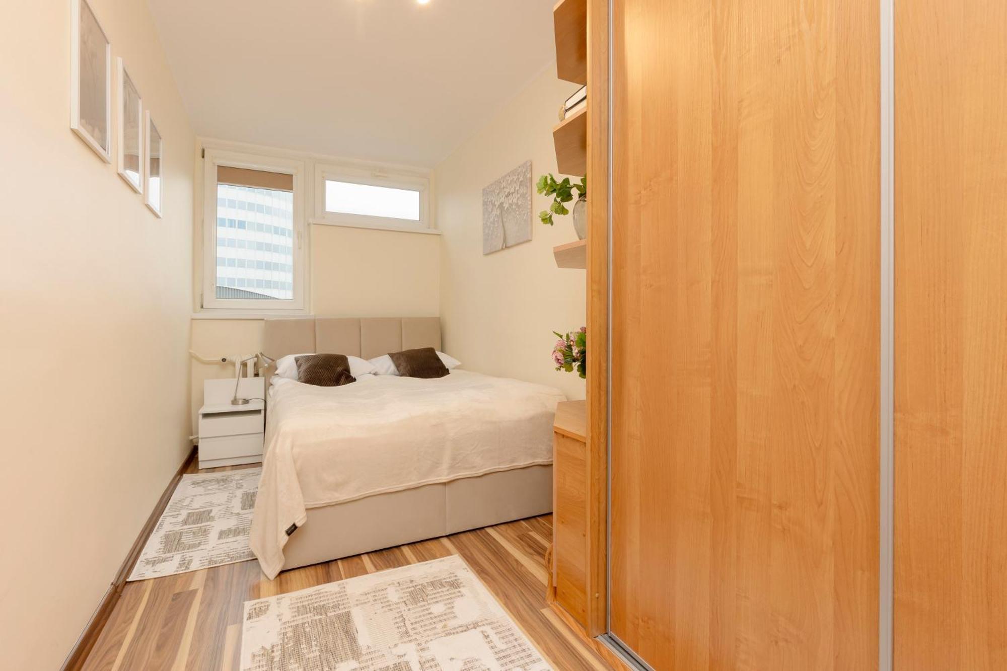 Bright & Cozy Apartments In The City Center By Noclegi Renters Varşovia Exterior foto